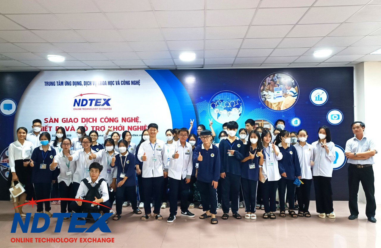 Câu lạc bộ START-UP trường Nguyễn Khuyến tham quan trải nghiệm tại Sàn giao dịch Ndtex và khu hỗ trợ khởi nghiệp (Co-woking) của Trung tâm Ứng dụng, dịch vụ KH&CN